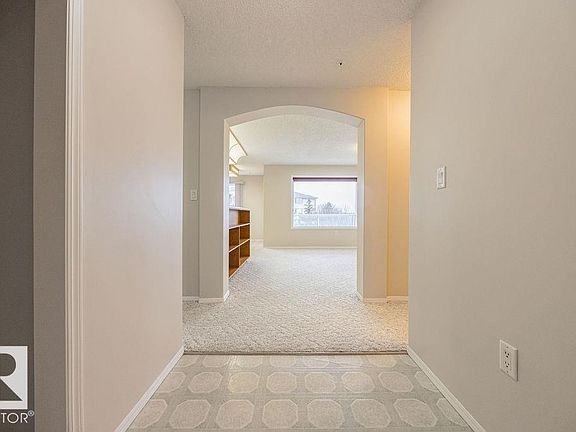 3rd image of 69 Crystal Ln #302