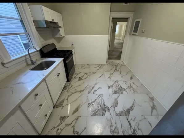 35 Seymour Ave #2L, Newark, NJ 07108