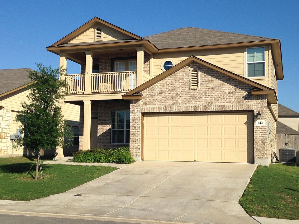 1st image of 742 Great Oaks Dr