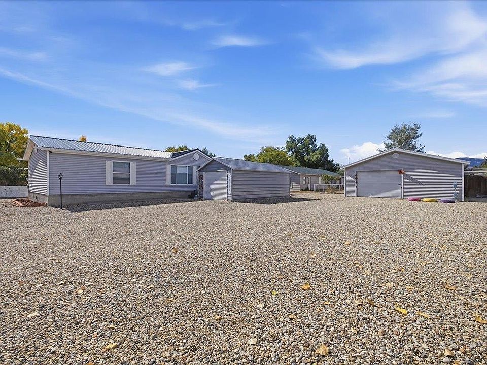 1st image of 209 & 207 C St