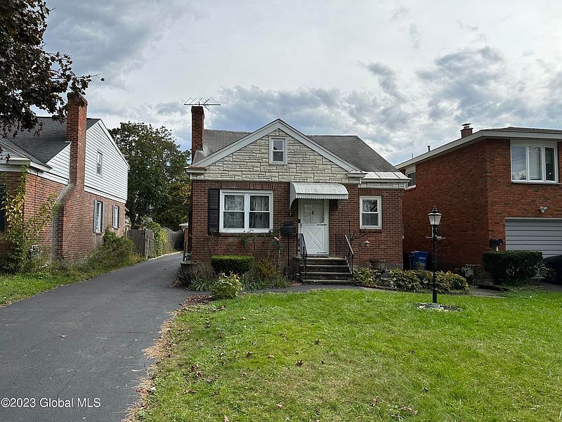 2nd image of 7 Swartson Court