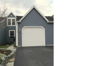 8198 Beehive Cir, Liverpool, NY 13090