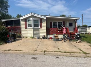 42 Camellia Dr, O'Fallon, MO 63366