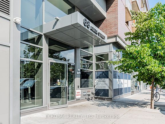 2nd image of 68 Abell St Unit 528