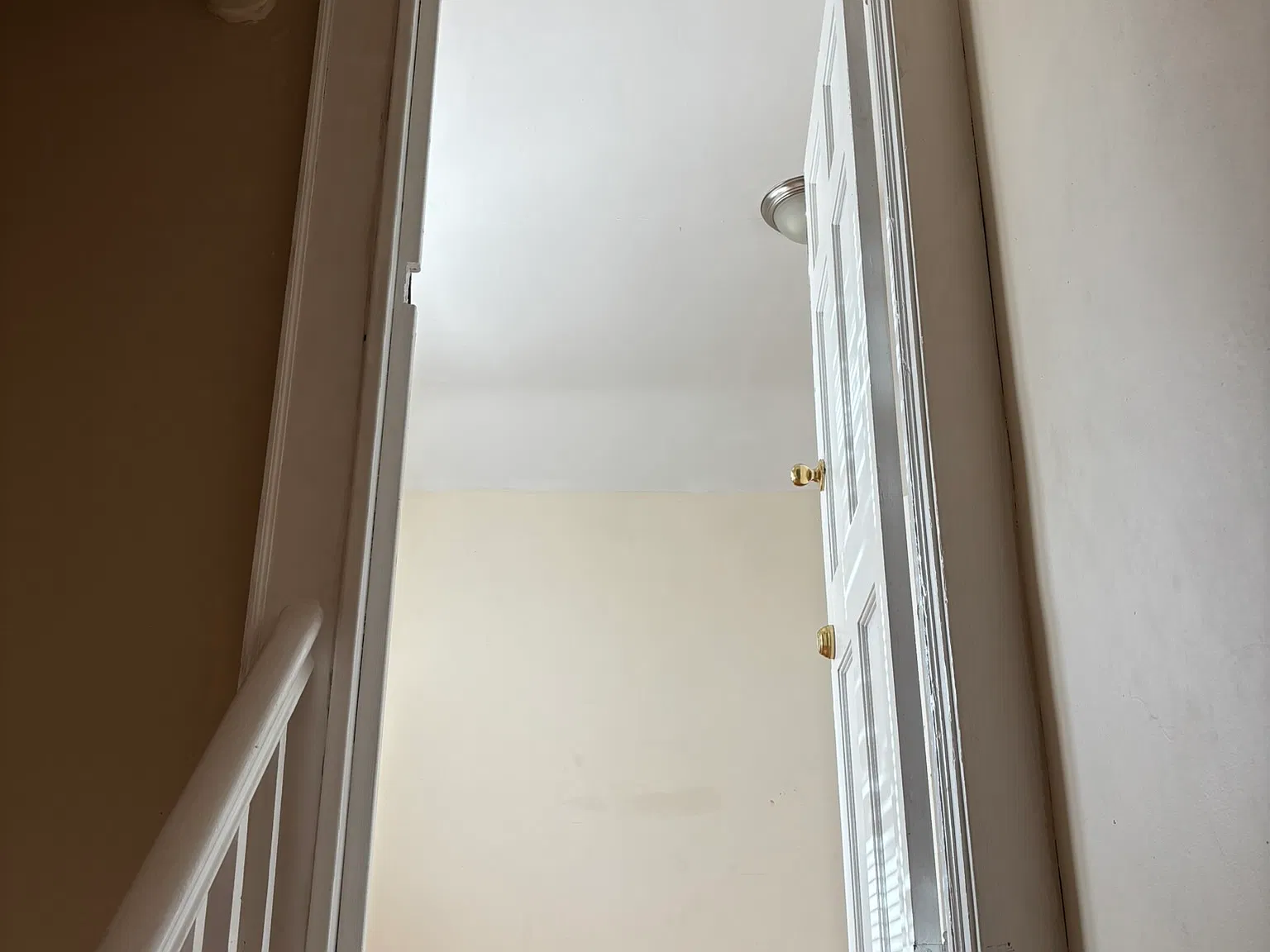 2 bed, 912 sqft, $1,700 — Photo 1