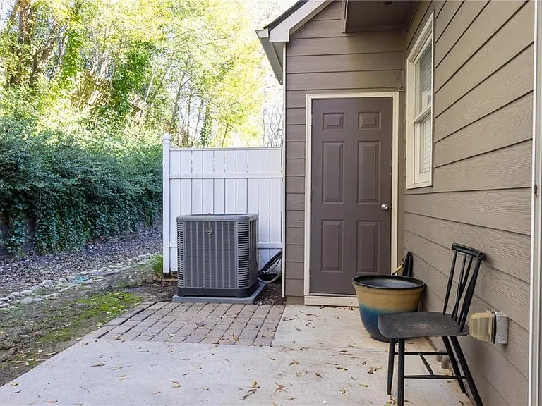 1232 Harris Commons Pl #1213 — Photo 25