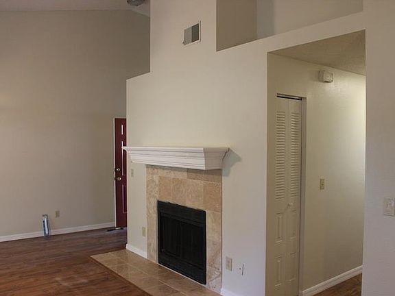 2nd image of 3407 Hillmoor Dr