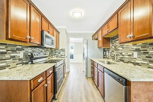 5th image of 1517 White Pine Ct