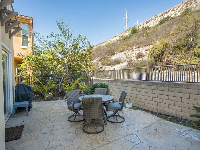 2802 Bellezza Dr — Photo 29