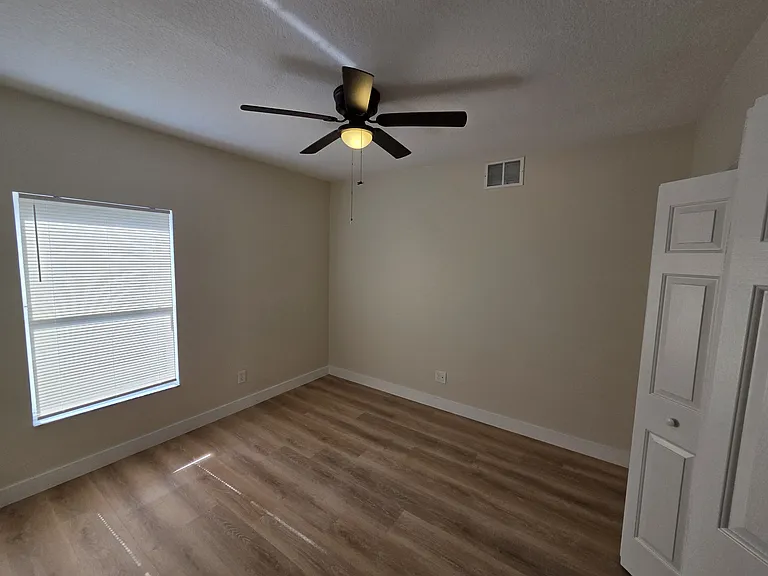 10347 Lakeside Vista Dr — Photo 6