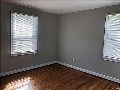4th image of 646 Queen Anne Dr