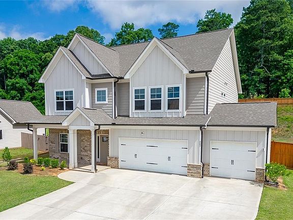2nd image of 265 Cherokee Rose Ln