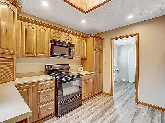 5th image of 4912 Eastwick Dr