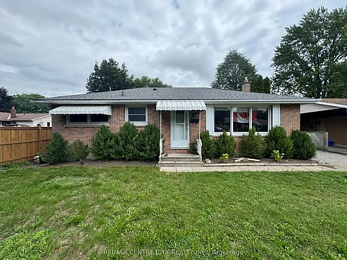 10 Tewksbury Cres Photo 1