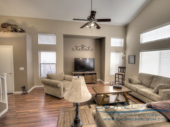 4th image of 5409 W Huntington Dr
