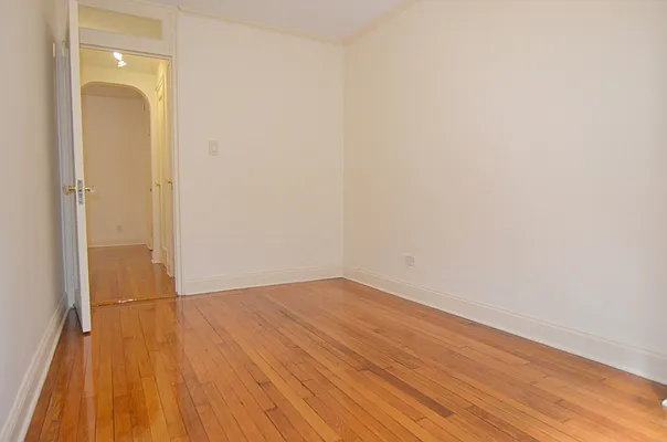 Rented by MNS | media 32