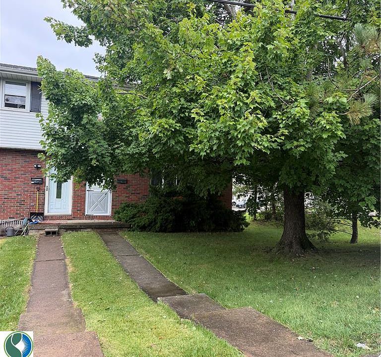 1st image of 535 E 5th St