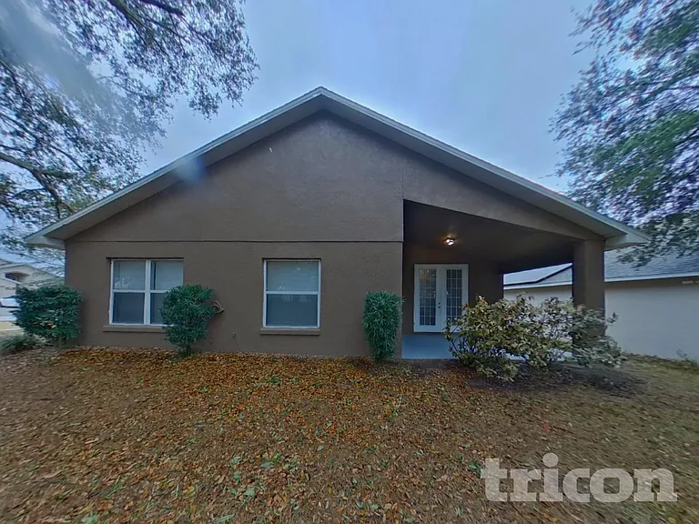 1067 Stoneham Dr — Photo 17