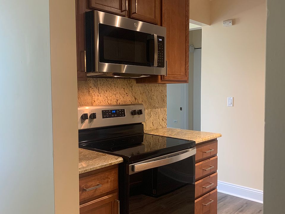 Granite kitchen with new stainless steel appliances