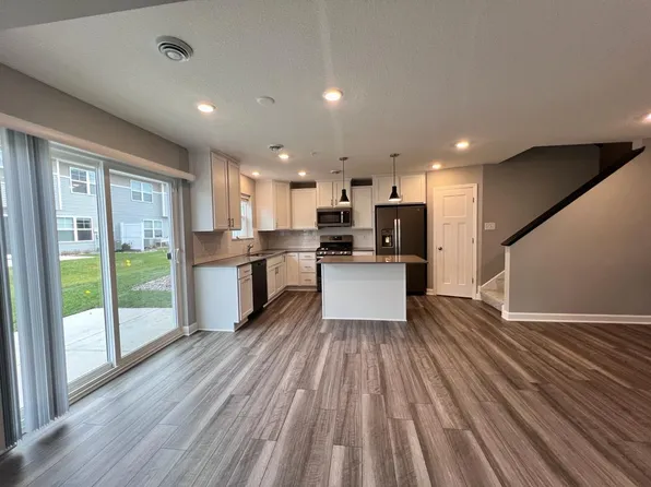 9468 Bridle Way, Victoria, MN 55386