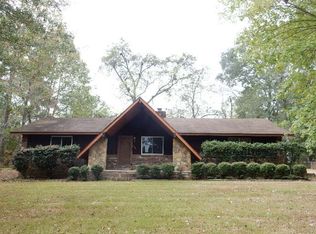 303 Sam Ellis St, Carthage, MS 39051