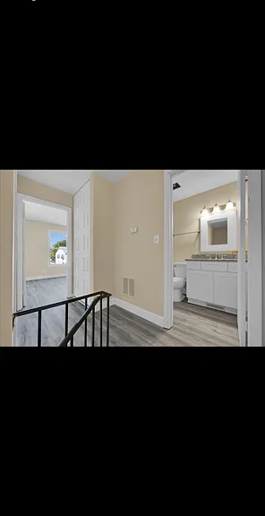 496 Darlene Ln #B — Photo 6