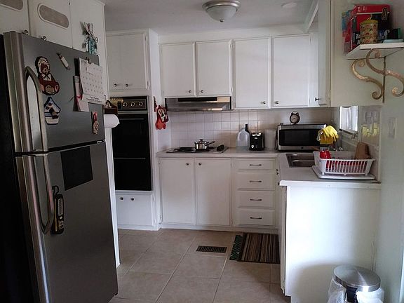 4th image of 136 Crossways Dr