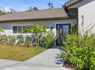 5247 Carmilfra Dr, Sarasota, FL 34231