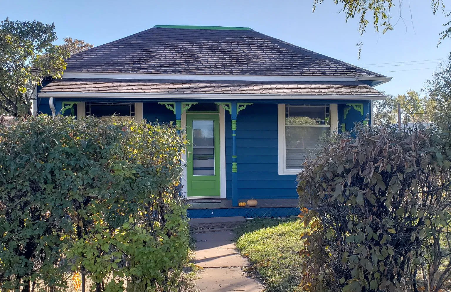 300 E Geneseo St — Photo 1