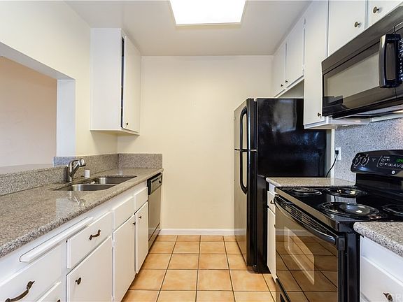 3rd image of 5460 White Oak Ave Unit C211