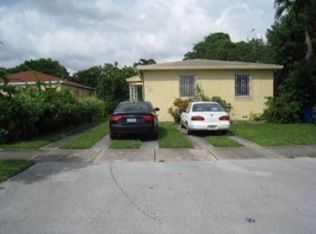 526 NW 23rd Pl, Miami, FL 33125