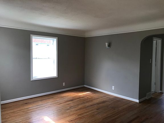 2nd image of 15705 Nicolai Ave