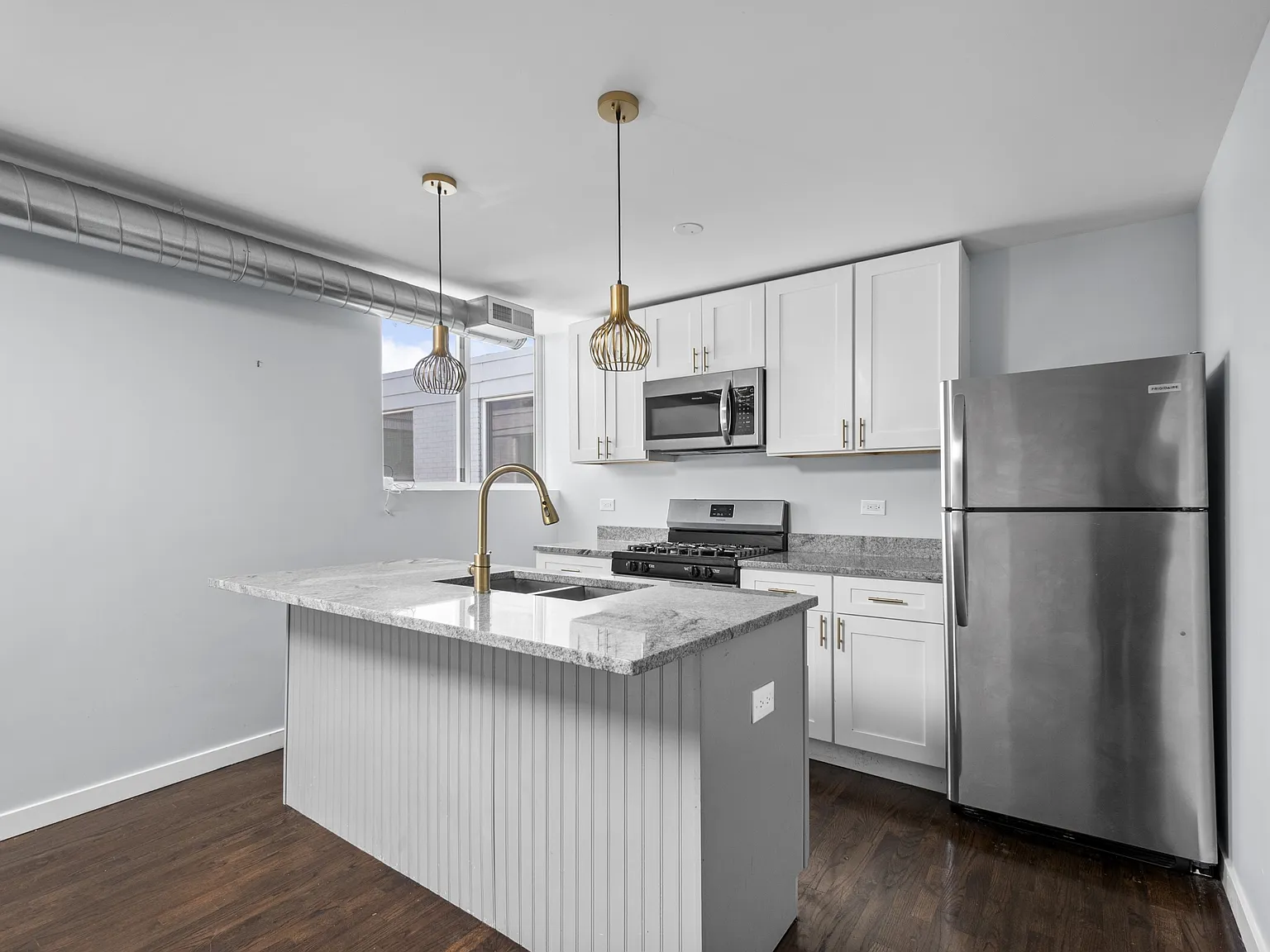 2945 W Peterson Ave - Residential - 204 — Photo 4