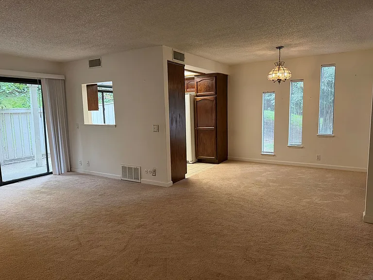 7806 Wren Ln — Photo 7