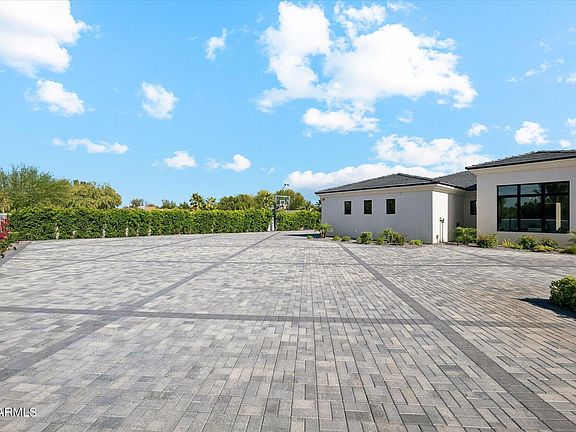 5th image of 6927 E DOUBLETREE RANCH Road