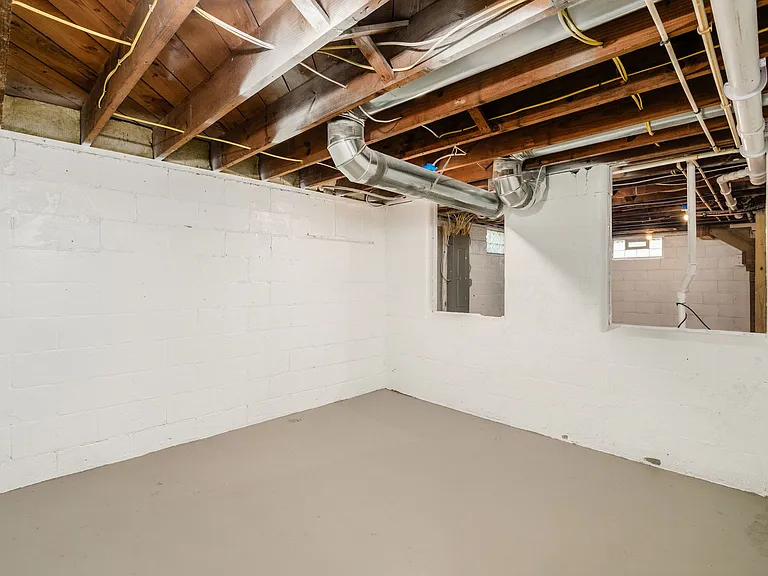 2215 Dresden St — Photo 30