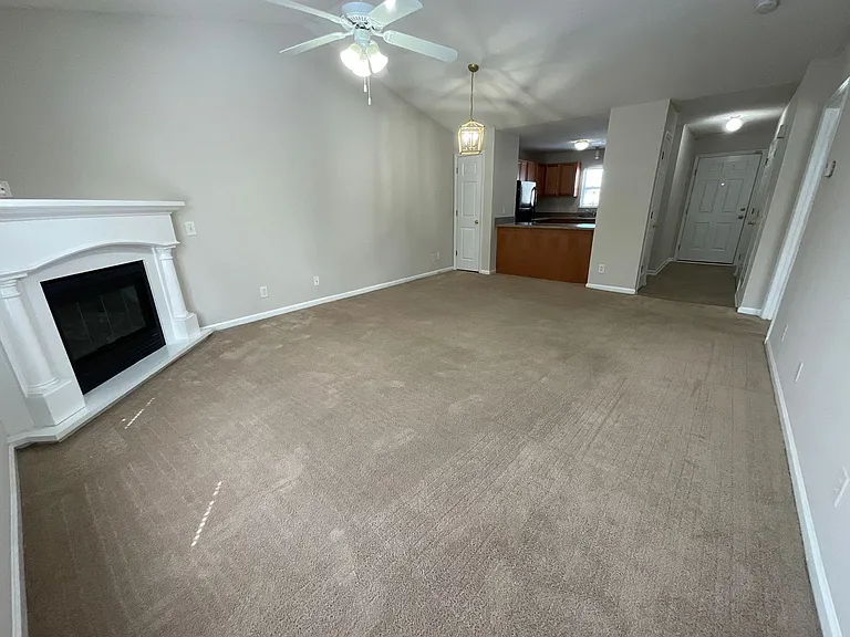 Meridian Park Apartments — Photo 125