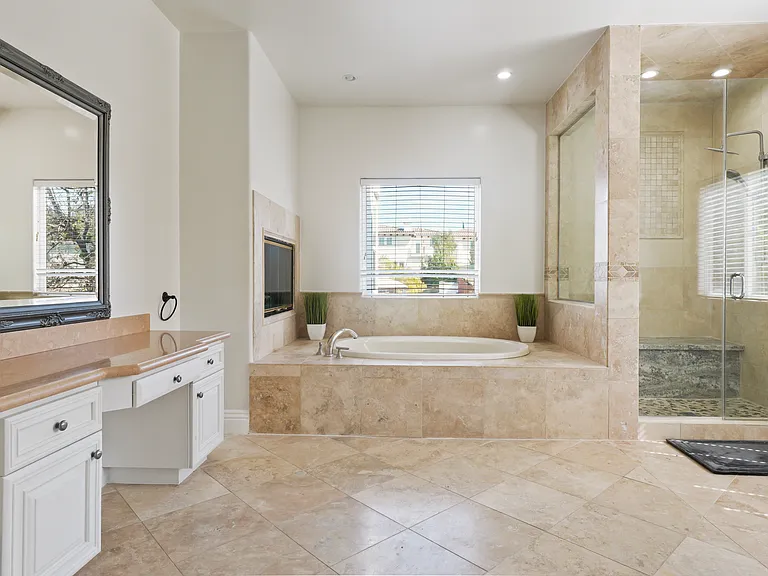 5128 Avenida Hacienda — Photo 45