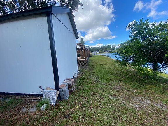 4th image of 9024 Bayou Dr
