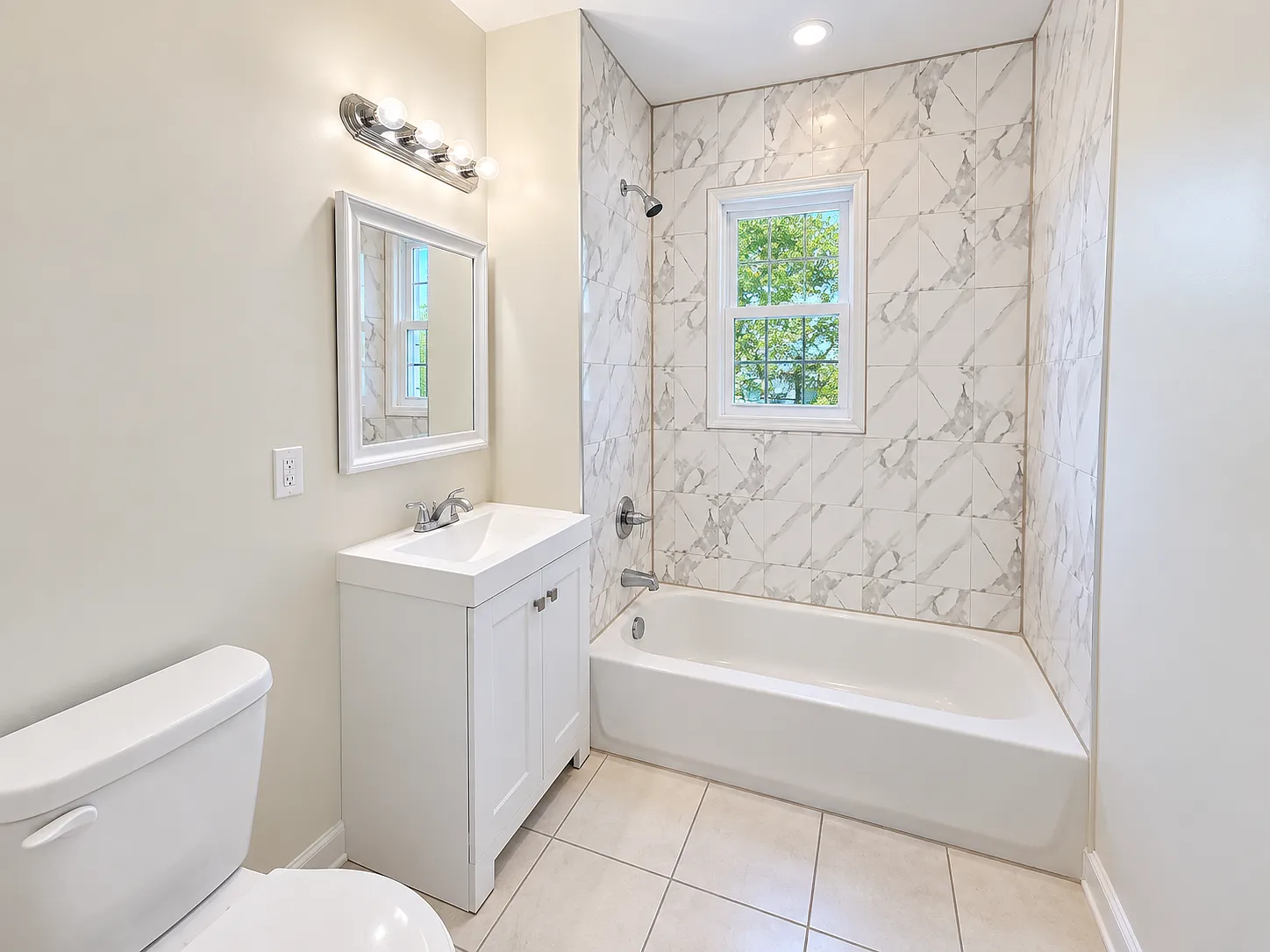 3 bed, 700 sqft, $2,250 — Photo 4