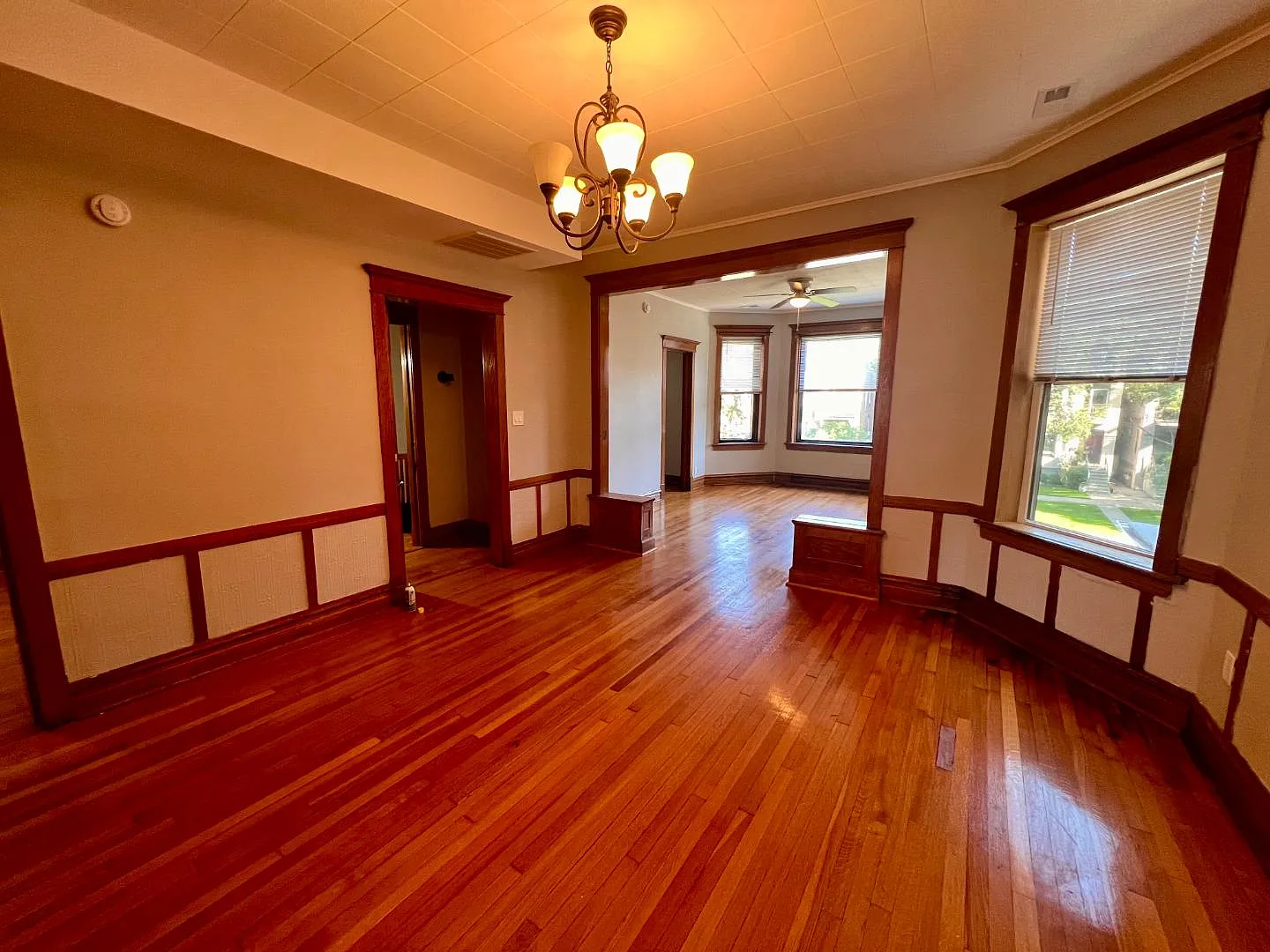 3855 W Wrightwood Ave - 3855-2 — Photo 3