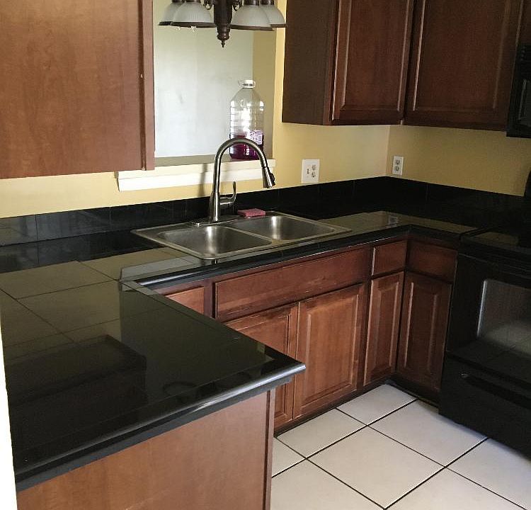 1st image of 17 Sandalwood Ct