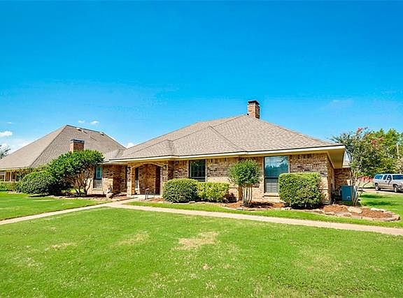2nd image of 2205 Vicksburg Dr