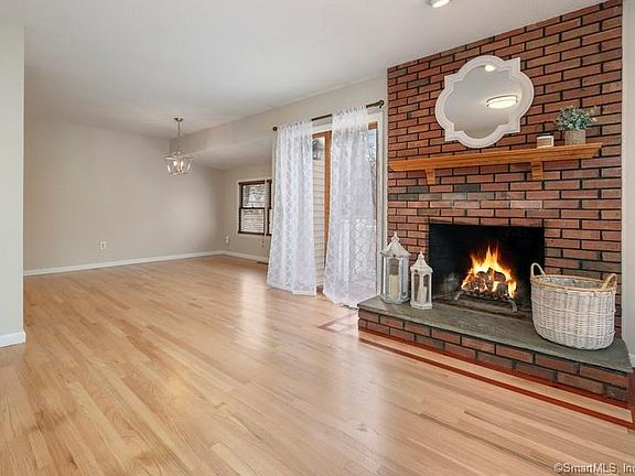 4th image of 78 Brookside Vlg #78