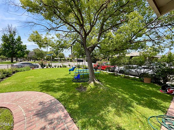 2nd image of 16041 Calle Del Norte