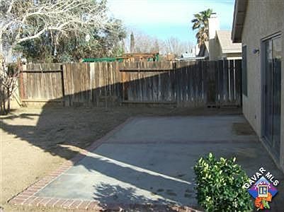 2nd image of 2863 Nandina Dr