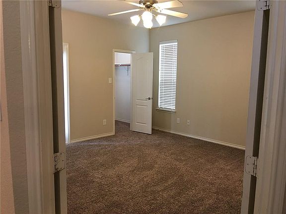 5th image of 1112 Hayden Ln