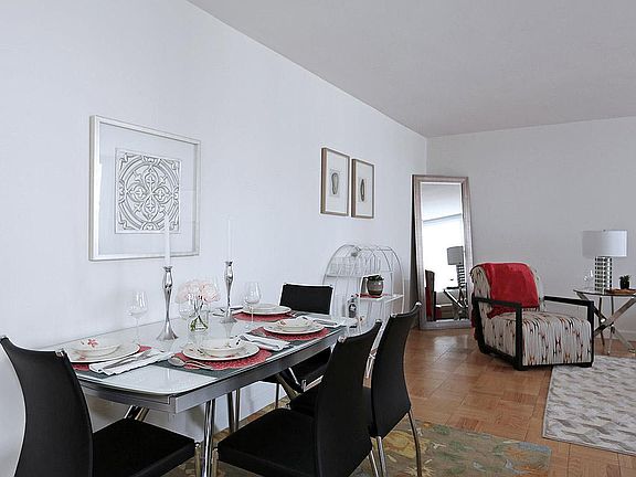 5th image of 300 E 56th St APT 28E