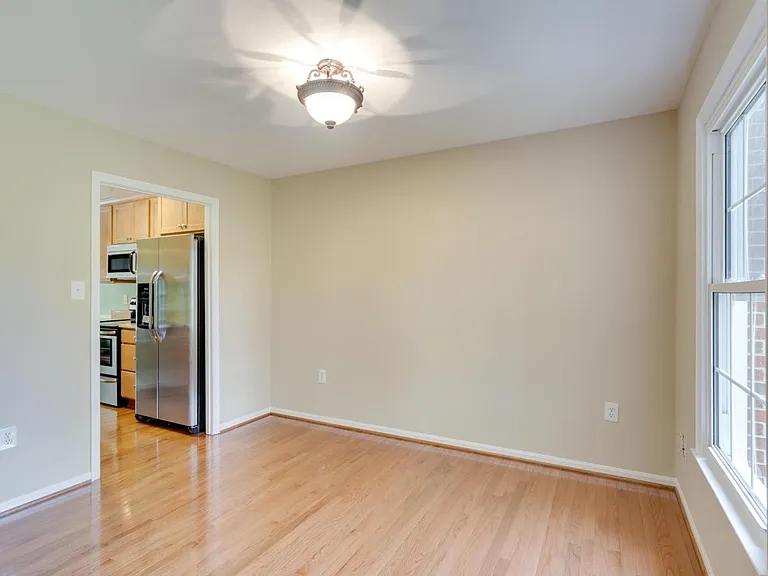 9884 High Water Ct — Photo 7