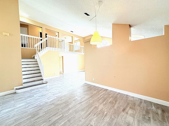 4th image of 8230 Woodsworth Dr